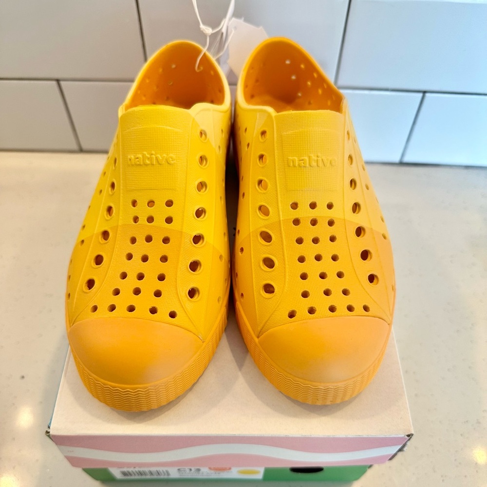 Native x Crayola Jefferson Shoes